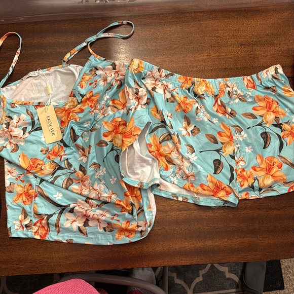 5 piece Women’s Sleepwear Lot - Picture 6 of 9